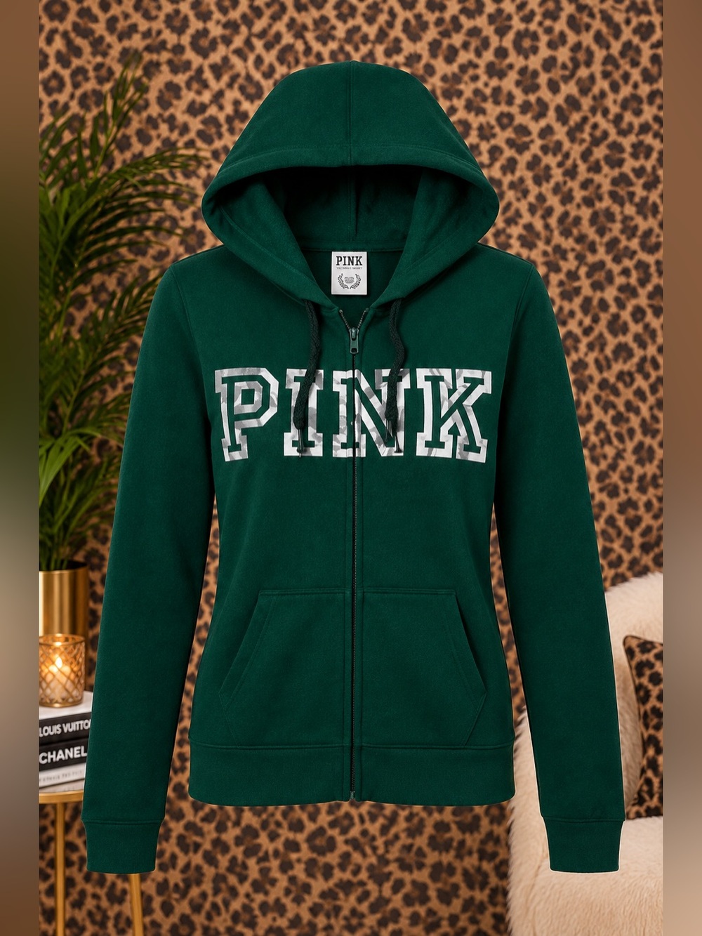 💚PINK Victoria's Secret Green Zip-Up Size M 💚
